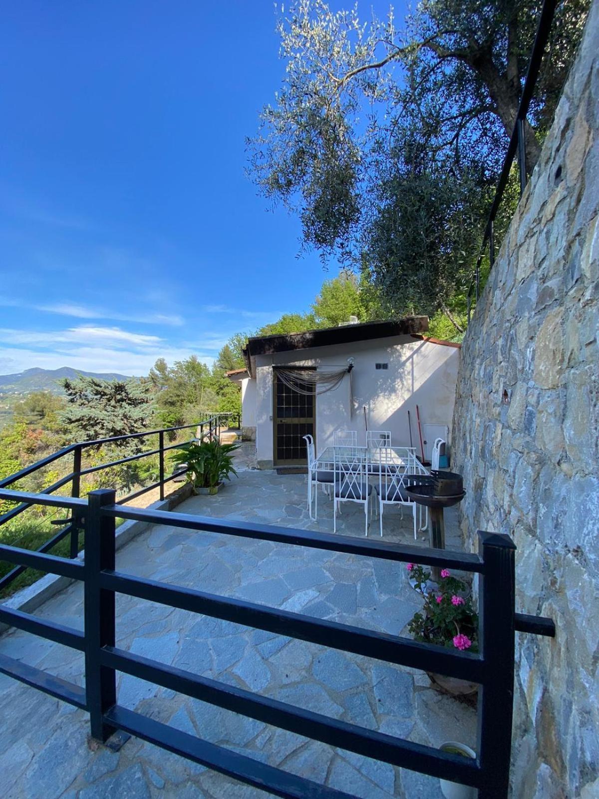 La Casa Degli Ulivi Camporosso (Liguria)